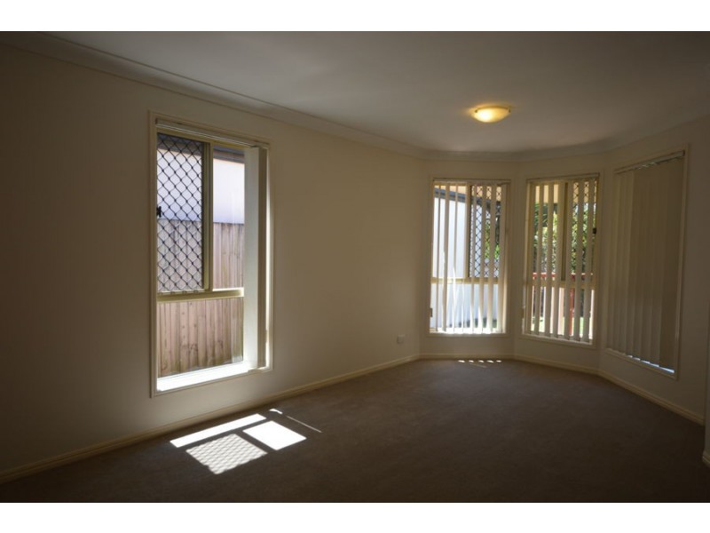 22 Shillington Place, Wishart QLD 4122