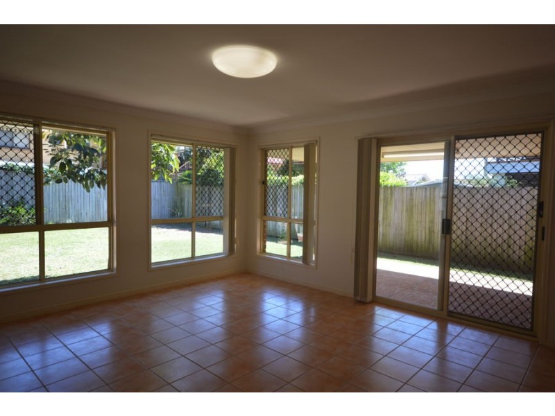 22 Shillington Place, Wishart QLD 4122