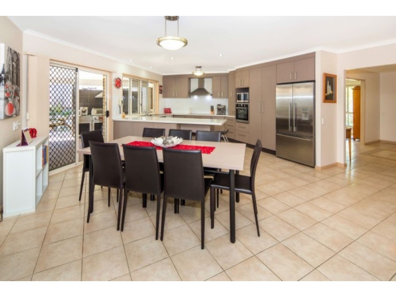 16 Casuarina Place, Mount Gravatt East QLD 4122