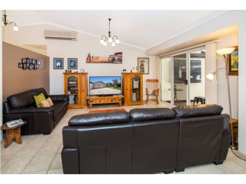 16 Casuarina Place, Mount Gravatt East QLD 4122