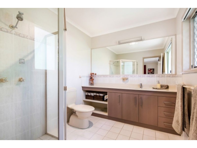 16 Casuarina Place, Mount Gravatt East QLD 4122