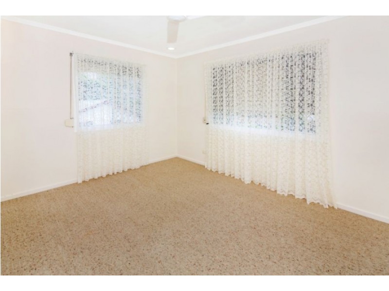 1047 Cavendish Road, Mount Gravatt East QLD 4122