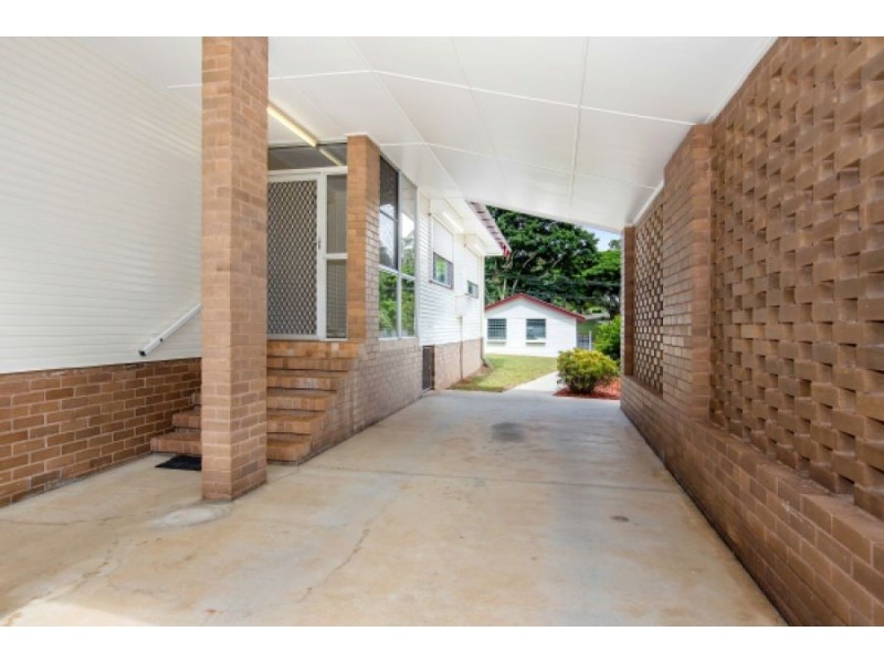 1047 Cavendish Road, Mount Gravatt East QLD 4122