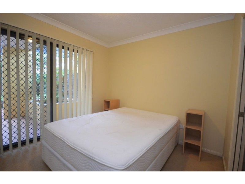 3/85-87 Victoria Terrace, Greenslopes QLD 4120