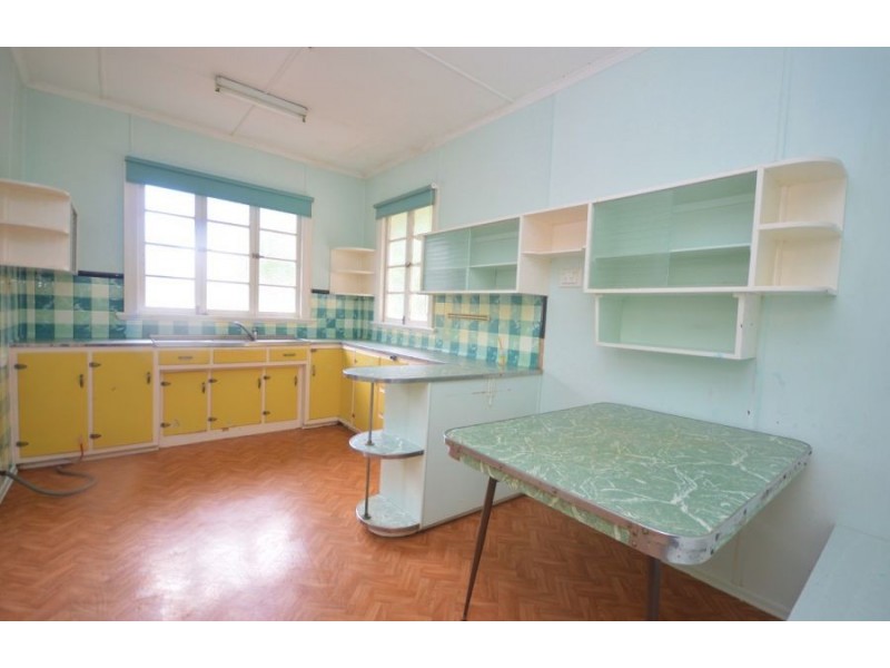 358 Nursery Road, Holland Park QLD 4121