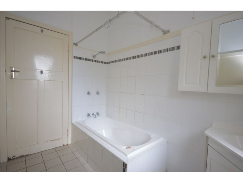 358 Nursery Road, Holland Park QLD 4121