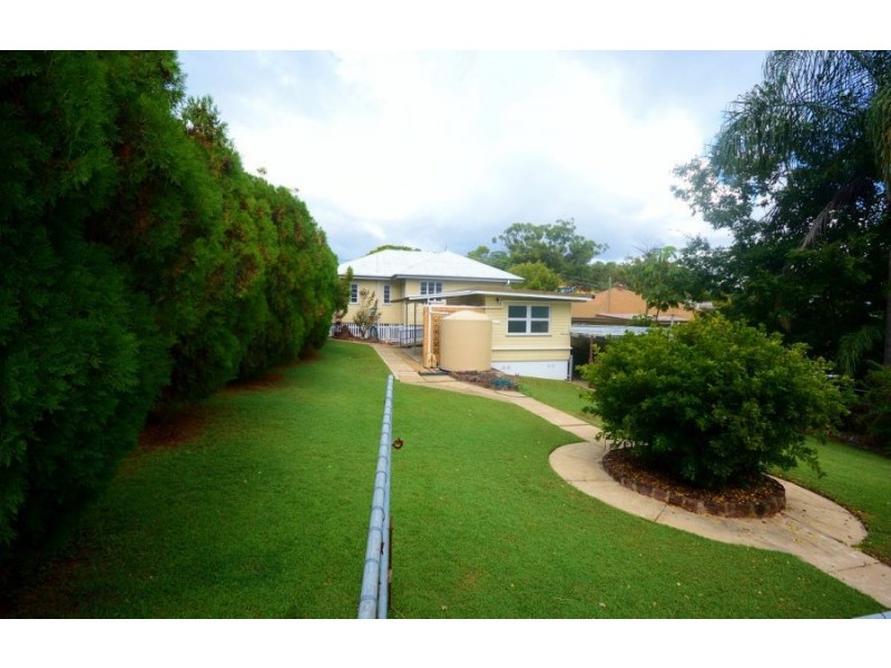 358 Nursery Road, Holland Park QLD 4121