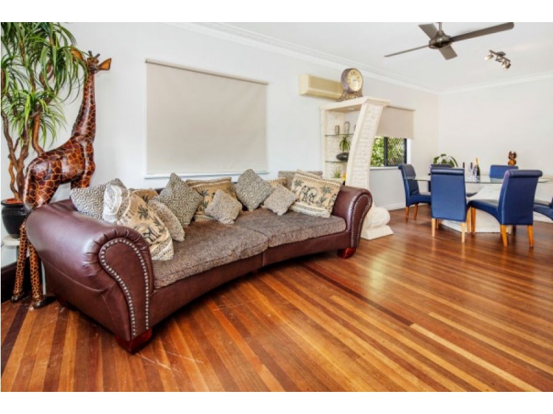 57 Broadwater Road, Mount Gravatt East QLD 4122