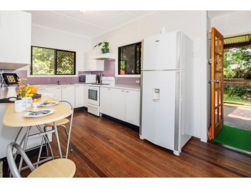 57 Broadwater Road, Mount Gravatt East QLD 4122