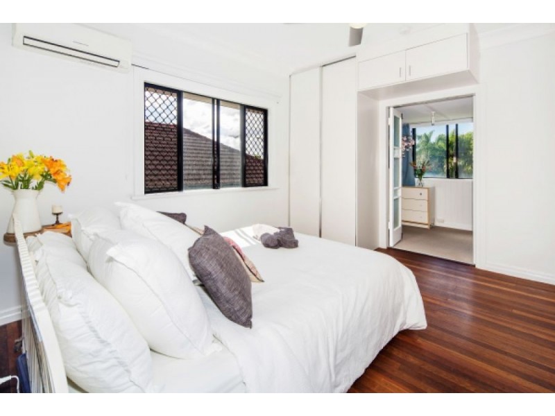 57 Broadwater Road, Mount Gravatt East QLD 4122