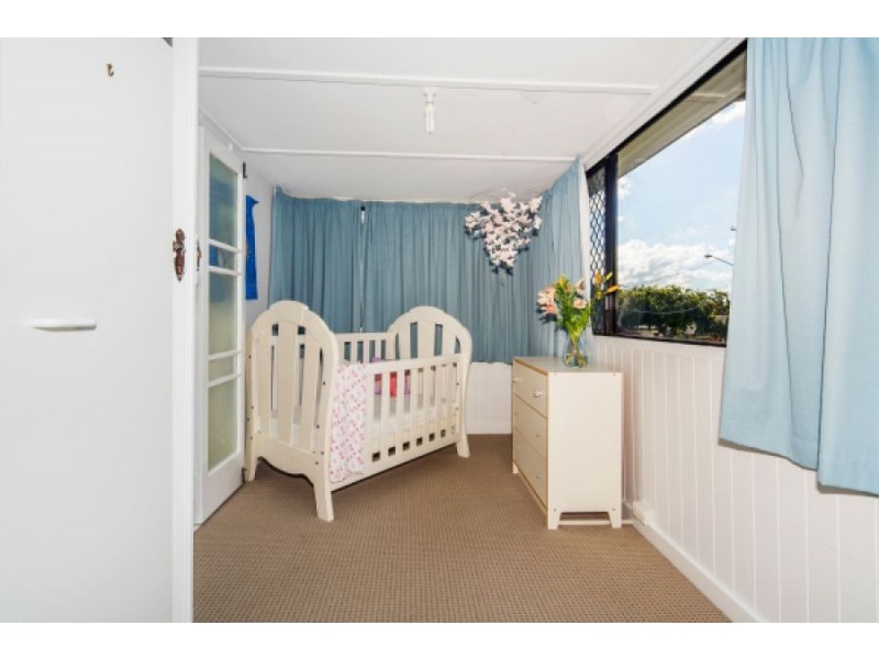 57 Broadwater Road, Mount Gravatt East QLD 4122