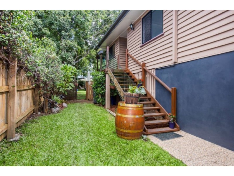 57 Broadwater Road, Mount Gravatt East QLD 4122