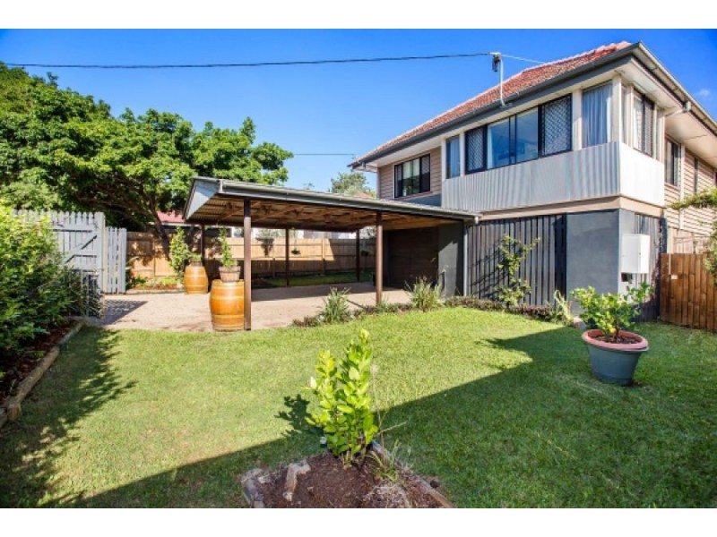 57 Broadwater Road, Mount Gravatt East QLD 4122