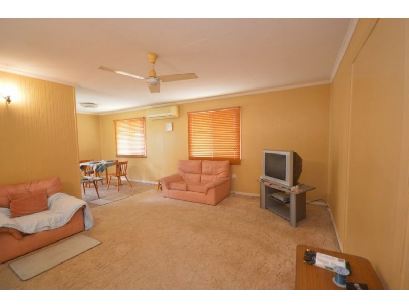 42 Colwyn Street, Wishart QLD 4122