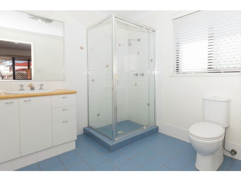 28 Aspen Street, Carindale QLD 4152