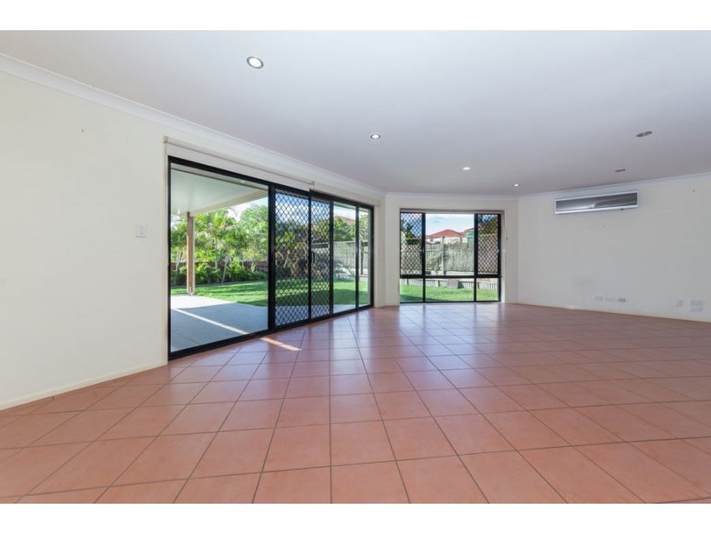 28 Aspen Street, Carindale QLD 4152