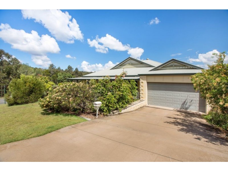 2 Nancy May Ct, Daisy Hill QLD 4127