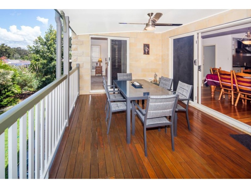 2 Nancy May Ct, Daisy Hill QLD 4127