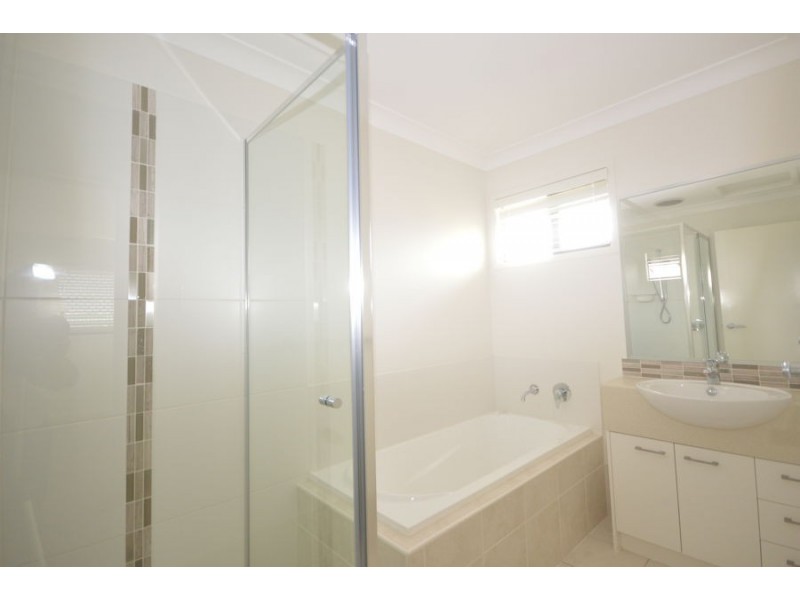 2B Stegemann Road, Underwood QLD 4119