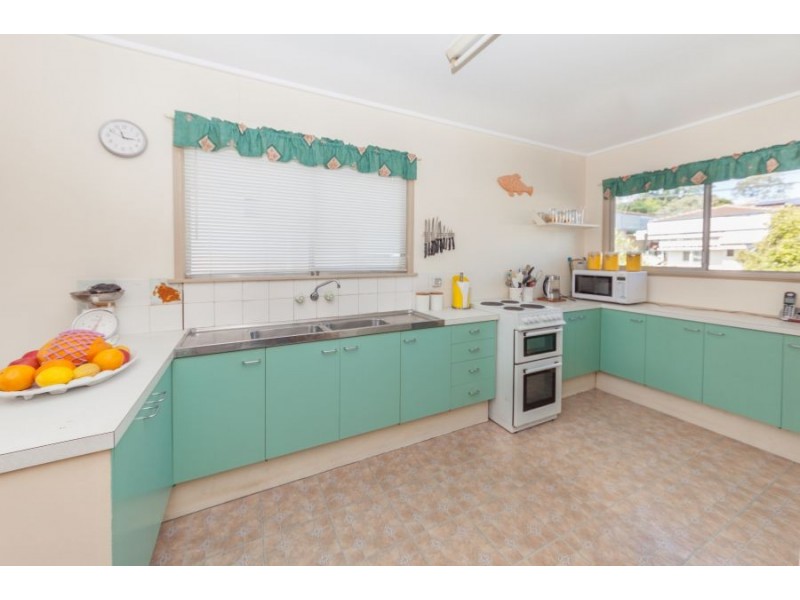 18 Kinkuna Street, Wishart QLD 4122