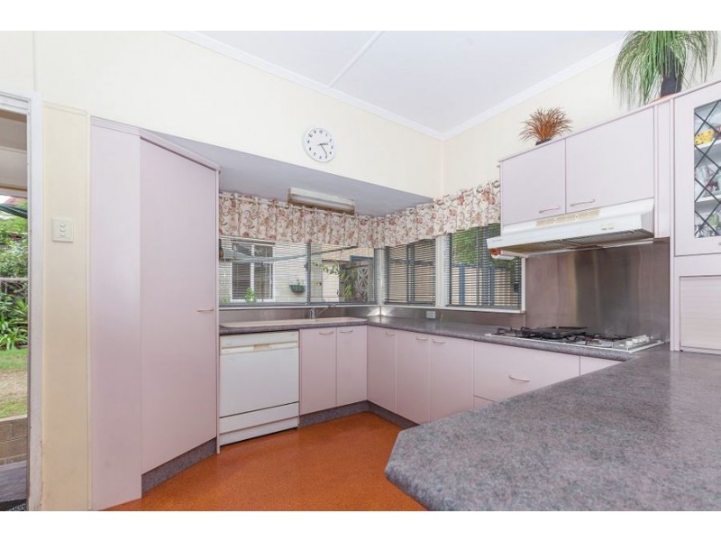 75 Mapleton Street, Mount Gravatt East QLD 4122