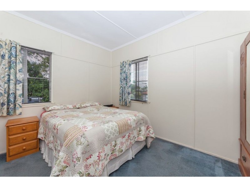 75 Mapleton Street, Mount Gravatt East QLD 4122