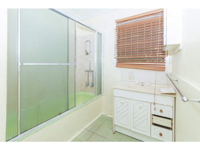 20 Arura Street, Mansfield QLD 4122