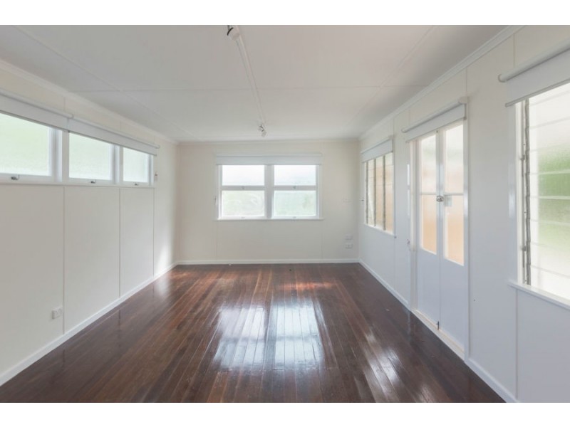 358 Nursery Road, Holland Park QLD 4121