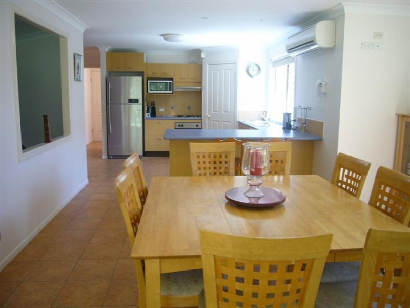 13 Raphael Place, Mackenzie QLD 4156