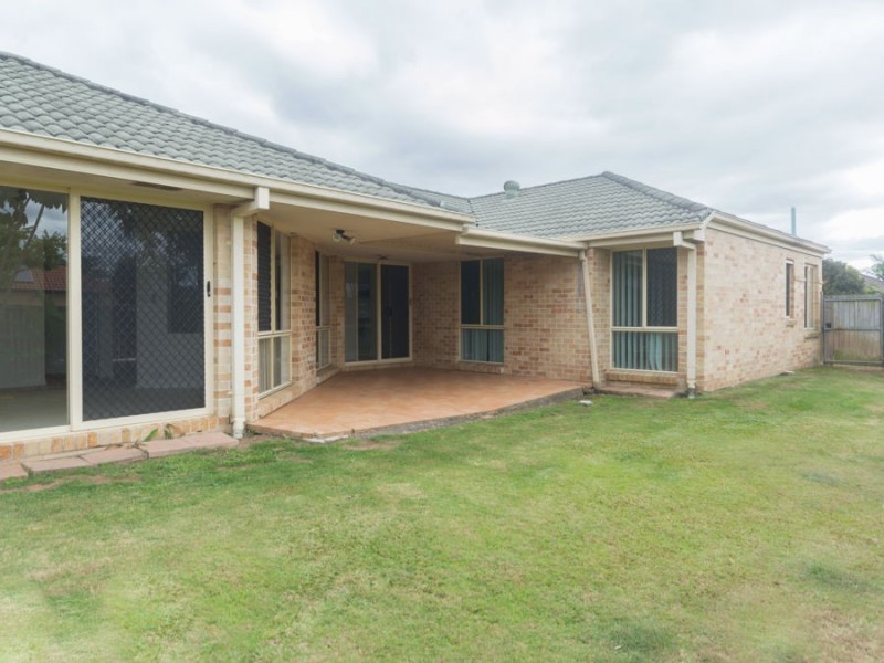 2 Beaufort Court, Calamvale QLD 4116