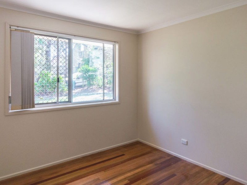 26 Tones Road, Mansfield QLD 4122