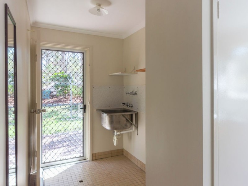 26 Tones Road, Mansfield QLD 4122