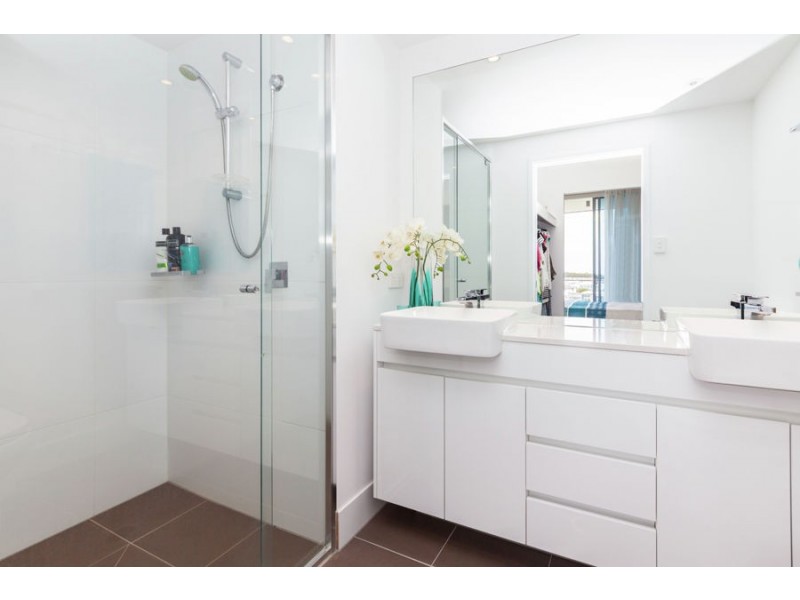 409/15 Compass Drive, Biggera Waters QLD 4216