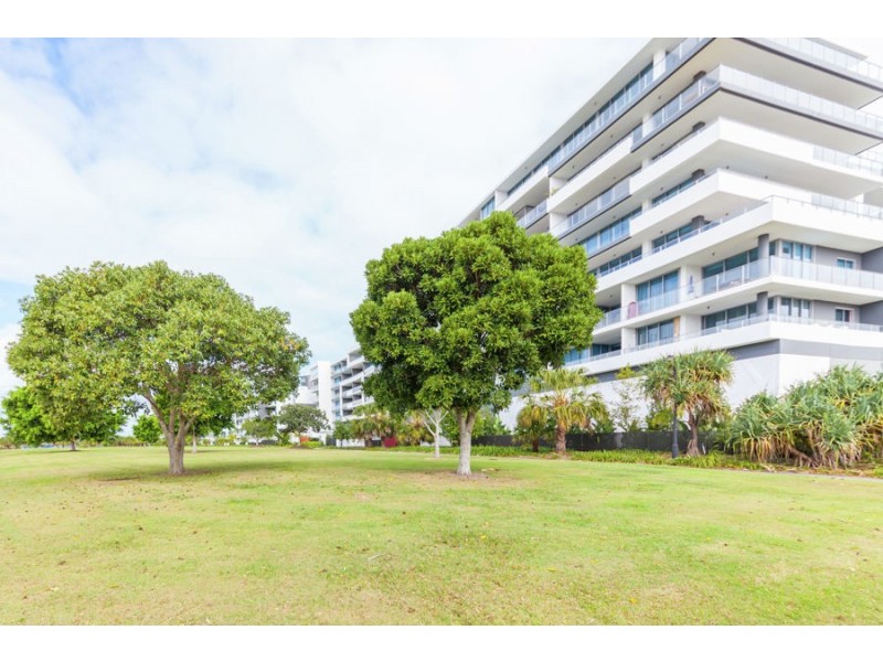 409/15 Compass Drive, Biggera Waters QLD 4216