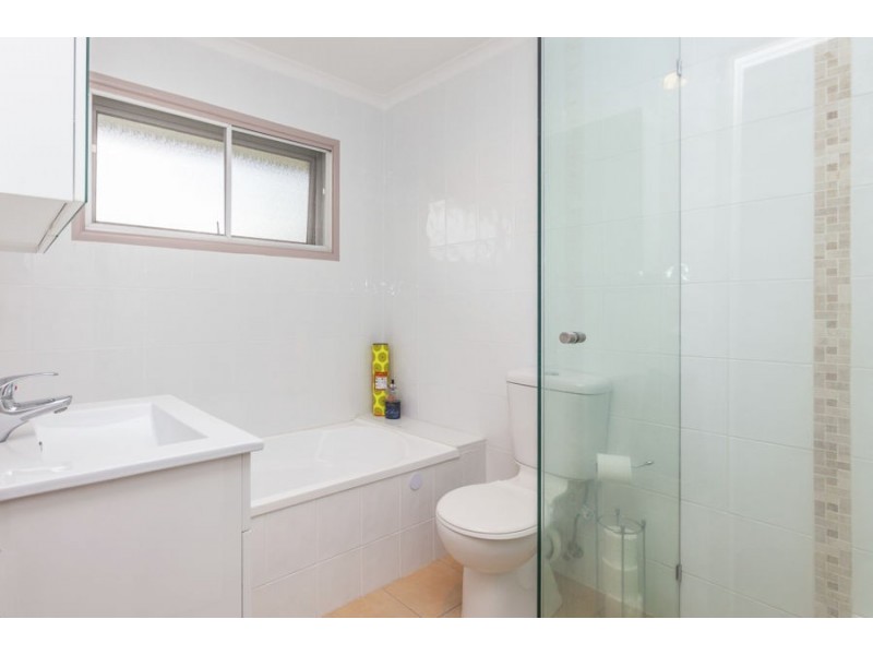 4 Melon Street, Mansfield QLD 4122