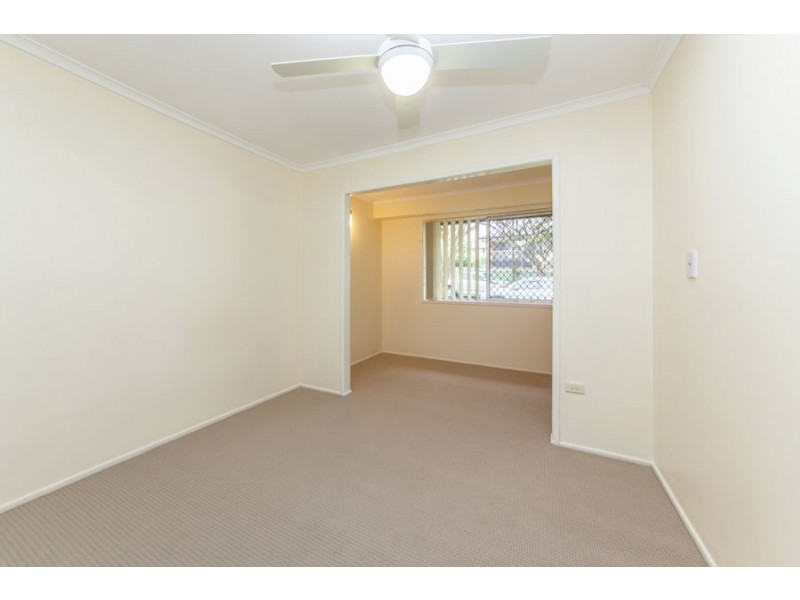 4 Melon Street, Mansfield QLD 4122