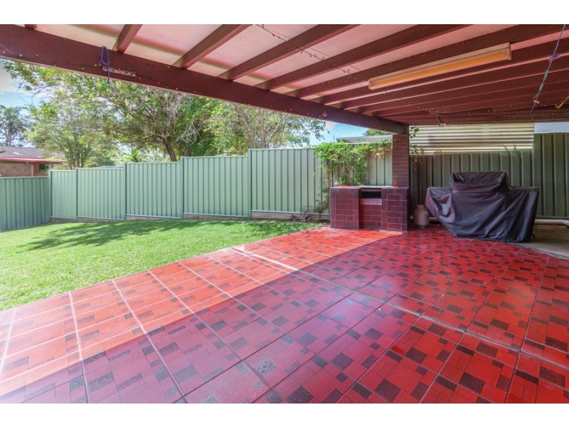 4 Melon Street, Mansfield QLD 4122