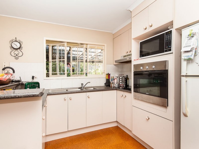 30 Amsterdam Street, Wishart QLD 4122