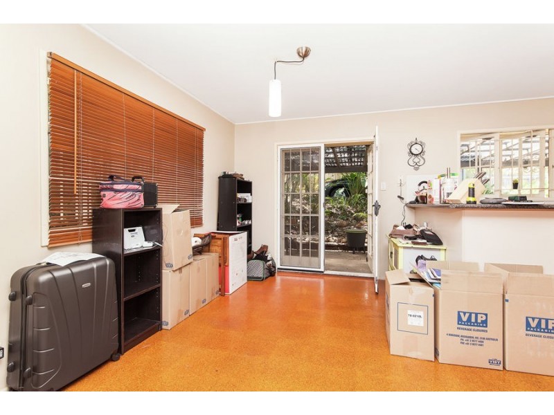 30 Amsterdam Street, Wishart QLD 4122