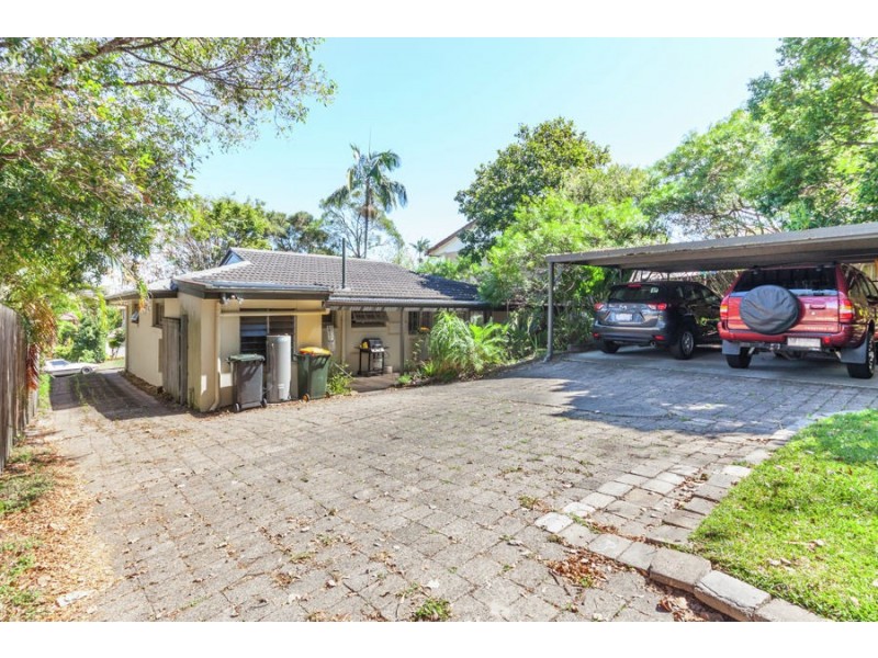 30 Amsterdam Street, Wishart QLD 4122