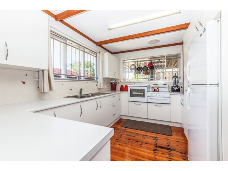 19 Balloch Street, Wishart QLD 4122