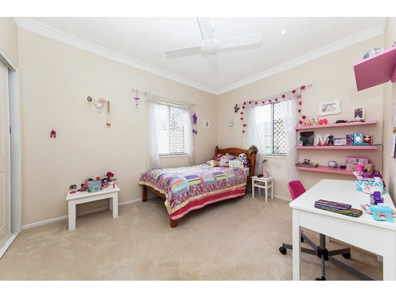 7 St George Court, Wishart QLD 4122