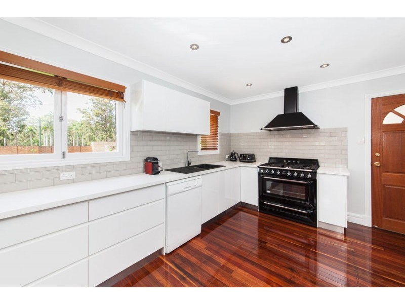 366 Nursery Road, Holland Park QLD 4121