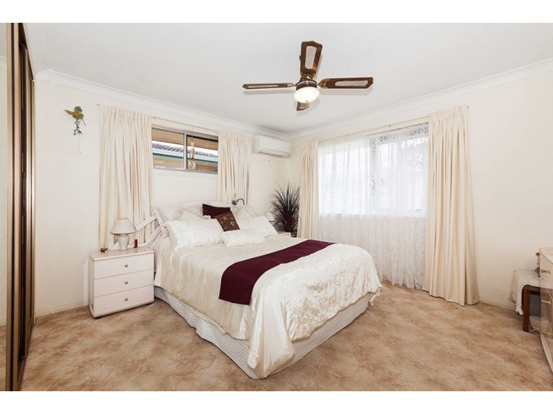 4 Colington Street, Mansfield QLD 4122