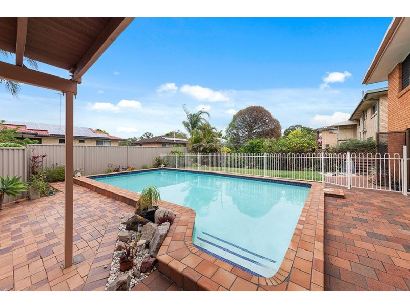 4 Colington Street, Mansfield QLD 4122