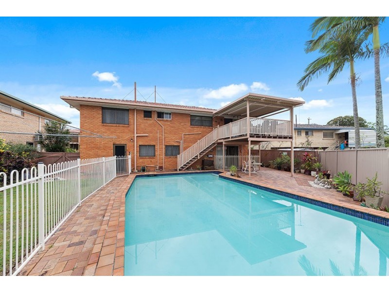 4 Colington Street, Mansfield QLD 4122