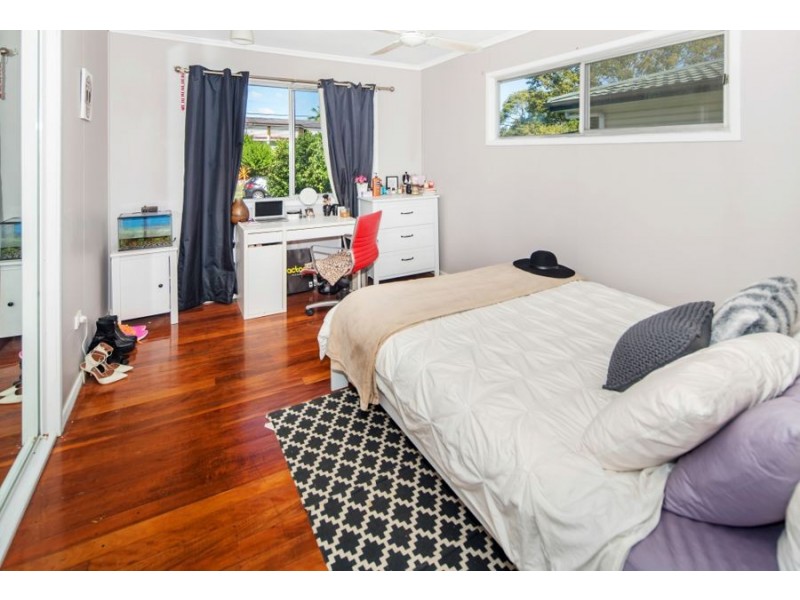 94 Mingera Street, Mansfield QLD 4122