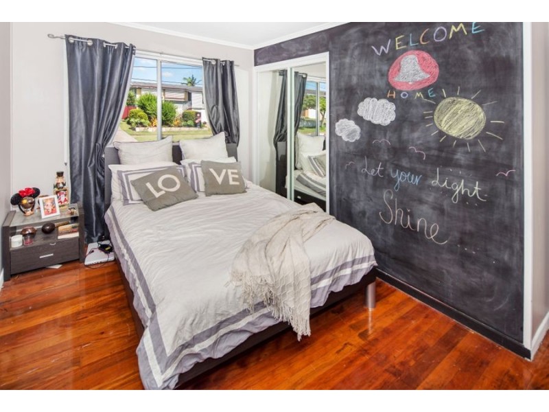 94 Mingera Street, Mansfield QLD 4122