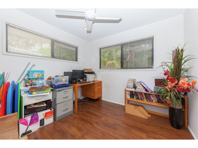 22 Amsterdam Street, Wishart QLD 4122