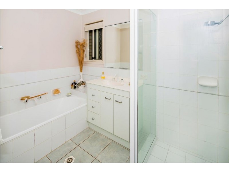 18 Lewis Street, Coopers Plains QLD 4108